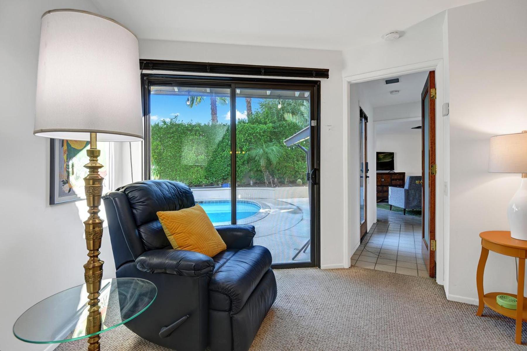 Los Compadres Oasis - 5 Bedroom Palm Springs Exterior photo